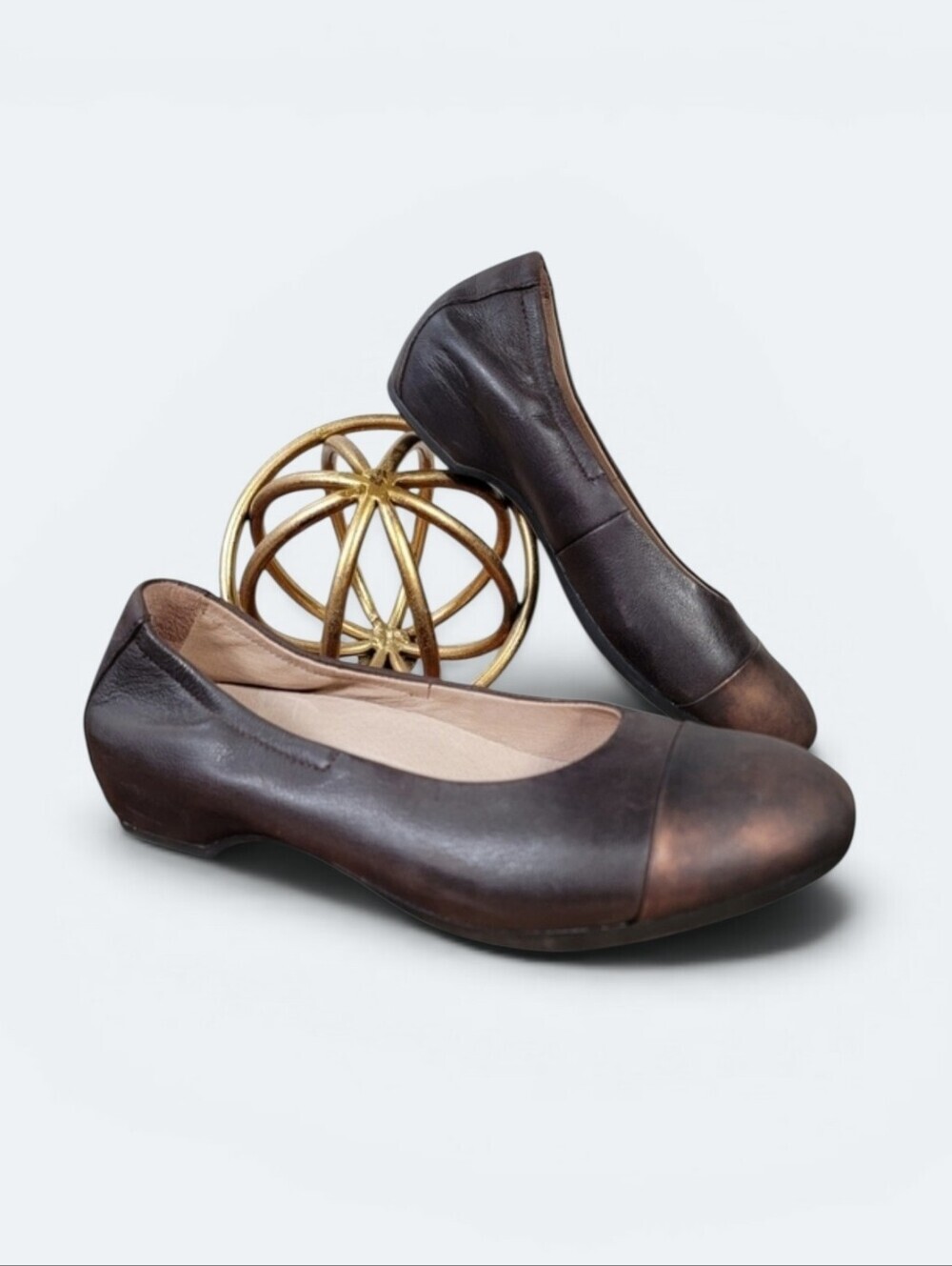 Dansko Lisanne Brown Leather Flats Burnished Bronze Toe Cap Size 37 - Picture 1 of 17